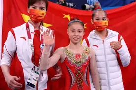 中国审美征服东京奥运！唐茜靖红牡丹装超惊艳，管晨辰戴头花好美图片