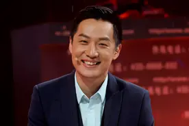 舒冬：撒贝宁直系学弟，被称央视暖男，接班倪萍主持《等着我》图片