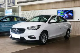 凯越降成“白菜价”，丐版最低6.39万，省油耐用，配空气过滤图片