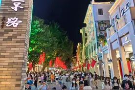 国庆节广州北京路步行街怒放的游人啊，人太多了，别挤啊图片