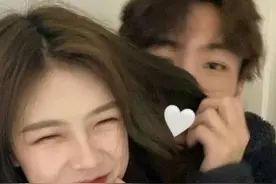 女生问“你喜欢我哪”，直男才回“全部”，渣男一句话撩到她腿软图片