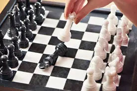 学棋的孩子为什么可以在班里“一枝独秀”？图片