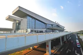 启动株福高铁建设、增加武广株洲西站经停车次…住株全国人大代表为株洲高铁交通鼓与呼图片