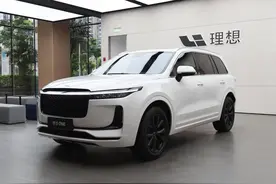 理想汽车刹车失效自燃，疑似电子元件供应商问题，仅为个案？图片