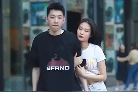 萤火AJ为什么这么火？他穿比“极光绿”女友还显白，简直逆天图片