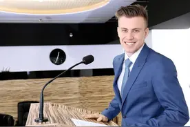 教你破解身体语言——手部动作的破解图片