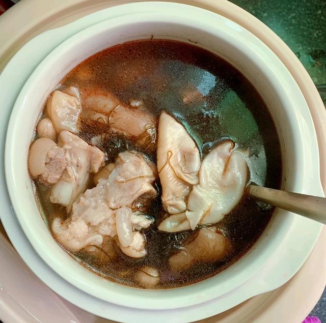 猪脚花胶汤的做法 2026年猪脚花胶汤的做法视频