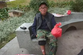 安微省阜阳市临泉县滑集镇彭寨村李飞寻找家人。图片