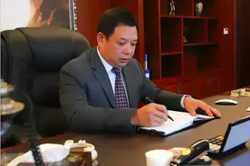 跌落的宜宾“瓶盖大王”：开砖窑起家，身家数十亿，现涉黑被调查图片