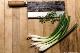 外国网民热议：为什么菜刀在中国烹饪中如此受欢迎？图片