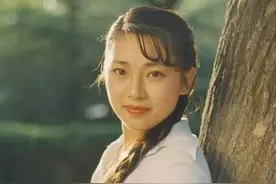 李连杰与前妻28年后再重逢，站位显辛酸，少些伤痛多些幸福图片