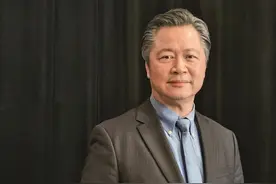 “名嘴”赖岳谦：台湾一些人过于相信美国图片