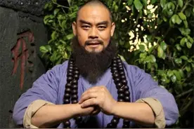 梁山上无人敢惹的"三兄弟"，武功高强，宋江、吴用也奈何不了图片