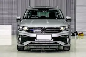 轴距近3米的德系家用SUV，油耗1.8L便宜好养，实拍大众途观L PHEV图片