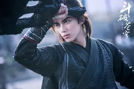 吴磊自曝为《长歌行》疯狂健身，网友：猛男阿诗勒隼图片