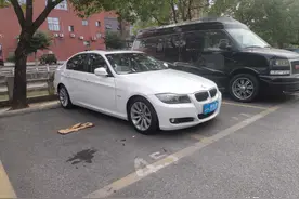 开飞度太掉价，花12万怒买11年的宝马325，网友：很现实图片