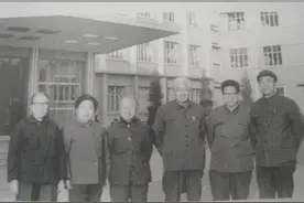 李果珍教授与首台CT进入中国图片
