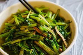 买芹菜，要分清“旱芹”和“水芹”，口感差别大，弄懂再买不出错图片