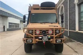 全国最后一台奔驰乌尼莫克U4000越野车房车 即将退出历史图片