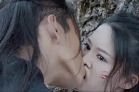 同样是与李沁演吻戏，肖战陈晓王大陆之间的差距，怎么那么大？图片