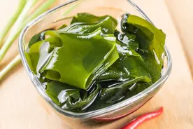 泡海带，不要直接用水泡，多做1步，海带肥厚鲜美，软糯好吃图片