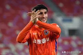 鲁能1米94巨星降薪续约：4年后或终老中超，效力鲁能时间比曼联长图片