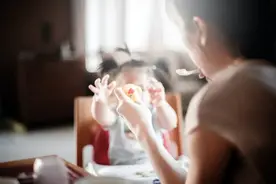 不爱吃饭、出汗多，孩子脾胃虚弱？不用山楂或山药，这样做就对了图片