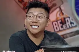 好好的一群“大叔”，为何也要跟风去做一套奶奶的假牙图片