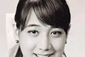 赌王长女何超英昔日绝版照片，看得叫人心动，这才叫“倾国倾城”图片