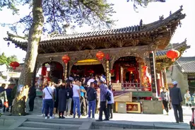 五台山：五爷庙里到底供奉的是谁？为何会成为香火最旺的寺庙？图片