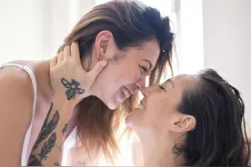 恭喜！艺人王敏德女儿明年将与同性女友结婚，一家有意移居美国图片