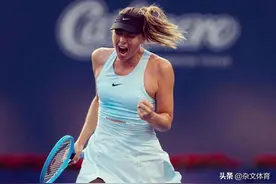 33岁莎拉波娃素颜出镜！路边慵懒喝饮料显苍老，和男友相恋2年图片