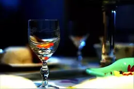 曾是年销7亿瓶的国民神酒，湖北男人的骄傲，如今为何卖不动了？图片