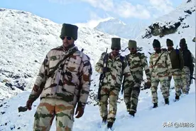 印度官员：将再次向边境地区增派七个营，装备新型精确射手步枪图片