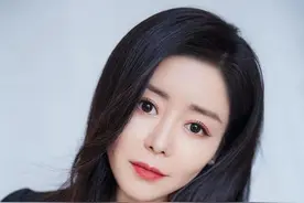 38岁安又琪撞脸张靓颖《浪姐2》遭淘汰曾与豪门擦肩而过太惨了图片