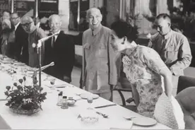 和宋美龄吃饭感觉怎么样？客人们表示受不了，蒋介石也十分无奈图片