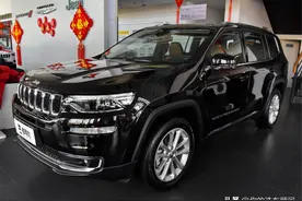 合资高端大吉普，7座2.0T四驱SUV，价格够便宜，实拍大指挥官图片