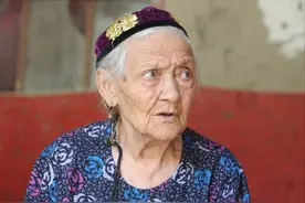 阿丽米罕：清朝80后，目前仍然健在，已经135岁，吉尼斯为何不认图片