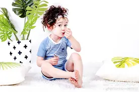 还记得《放开我北鼻3》里的Jackson吗？他现在长这样图片