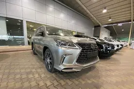 全新雷克萨斯LX570亮相，真正的顶级越野，陆巡的换壳产物？图片