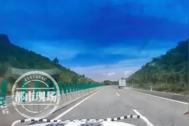 货车高速上疯狂“S”型走位，司机：我是为了“压水坑”图片