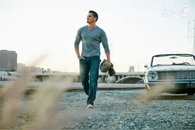 小说：震惊，睡了一觉，我的高冷学姐竟然变成女鬼了！图片