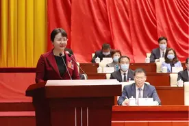 16岁上大学，她任市长半年后职务再调整图片