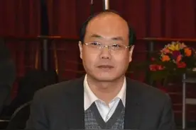 区长发财不一般：3800元"古董"卖了600万图片