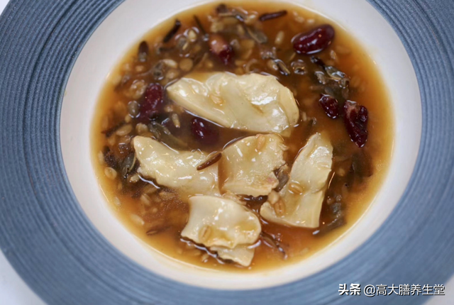 来大姨妈可以吃花胶汤 2026年来姨妈能吃花胶汤吗 来大姨妈可以吃花胶汤 2026年来姨妈能吃花胶汤吗