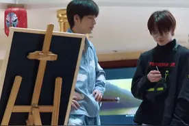 新生代艺人成为节目陪衬，我很庆幸，邓紫棋没有让现场听众尴尬图片
