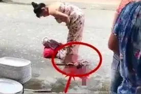 “地表最强孕妇”走红，买菜路上就地生娃，生完孩子拎起菜就走图片