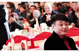 山东卫视一哥小么哥，娶北京卫视著名主持人，今45岁依旧恩爱如初图片