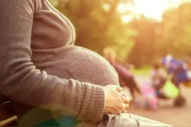 十个孕妇九个怕内检，这道“顺产关卡”有两大好处，孕妈要知晓图片