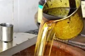 农村的自榨油危害大？为何城里人还专门去农村购买呢？图片